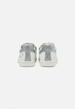 Friboo Disney Frozen Elsa - Sneakers Laag - White -Friboo Groot Warenhuis 0e48b488ba6246888f99c29543567ec5