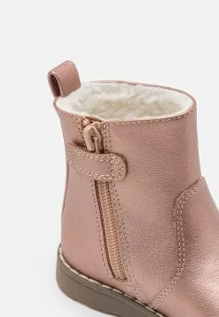 Friboo Korte Laarzen - Pink -Friboo Groot Warenhuis 18b347b6d0fe4e068bc312e8884326a5