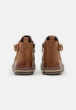 Friboo Leather - Korte Laarzen - Cognac -Friboo Groot Warenhuis 2f3785f9c9f74627a1d34b18c816b39b