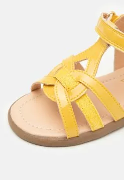 Friboo Sandalen - Yellow -Friboo Groot Warenhuis 3b63bc3f180f4619a75308849ff8cd55