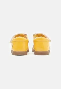 Friboo Sandalen - Yellow -Friboo Groot Warenhuis 4cf94b0983bc467b87be7b541ab04b6c