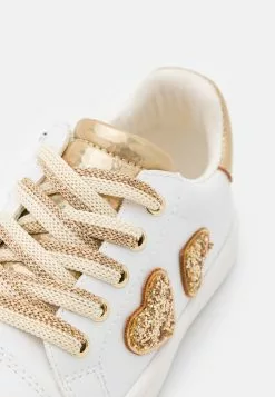 Friboo Sneakers Laag - White -Friboo Groot Warenhuis 5505164fde1945d49682ed81821a514c