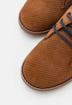 Friboo Leather - Sportieve Veterschoenen - Brown -Friboo Groot Warenhuis 748bdc721c184743a06b6ee15cf38574