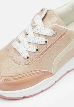 Friboo Sneakers Laag - Rose Gold -Friboo Groot Warenhuis 7fb2466ac4ff439585a35bd0638e07aa