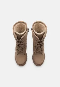 Friboo Leather - Veterlaarzen - Taupe -Friboo Groot Warenhuis 8299c979679b4df88e8d93807c503565