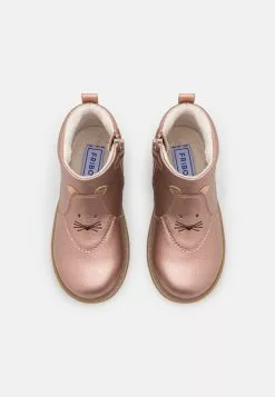 Friboo Korte Laarzen - Pink -Friboo Groot Warenhuis 8c17a5c59580476a912c9a0d99511844