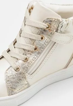 Friboo Sneakers Hoog - Off-White 11 Friboo Sneakers Hoog - Off-White -Friboo Groot Warenhuis b4e3b45fd8a046d1b003188110fb3106