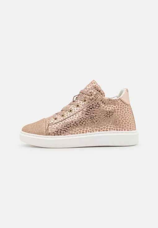 Friboo Leather - Sneakers Hoog - Rose Gold -Friboo Groot Warenhuis c1fd1bede1a6405b8745907e6f0c4dfd