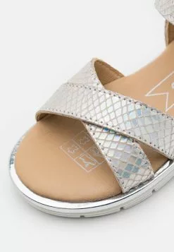 Friboo Holographic Leather - Sandalen - Silver -Friboo Groot Warenhuis cbabb2d5199843a485e77a5875029ead