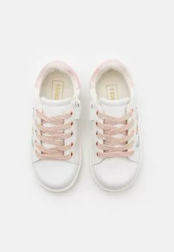 Friboo Sneakers Laag - White -Friboo Groot Warenhuis d59e683983e046d29ab2f024feadb422