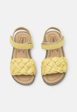 Friboo Leather - Sandalen - Light Yellow 9 Friboo Leather - Sandalen - Light Yellow -Friboo Groot Warenhuis dba7199514bc497dabcab784db3dbd6a